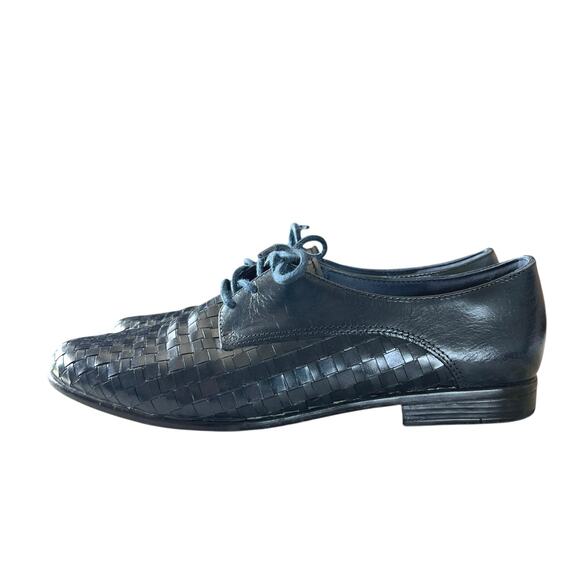 TROTTERS Woven Leather Loafer Flats Sz 6.5 Navy Blue Lace Up Vintage 90s Preppy - Picture 4 of 10